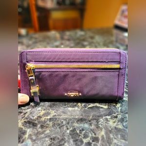 Tumi Voyageur Zip Around Continental Wallet